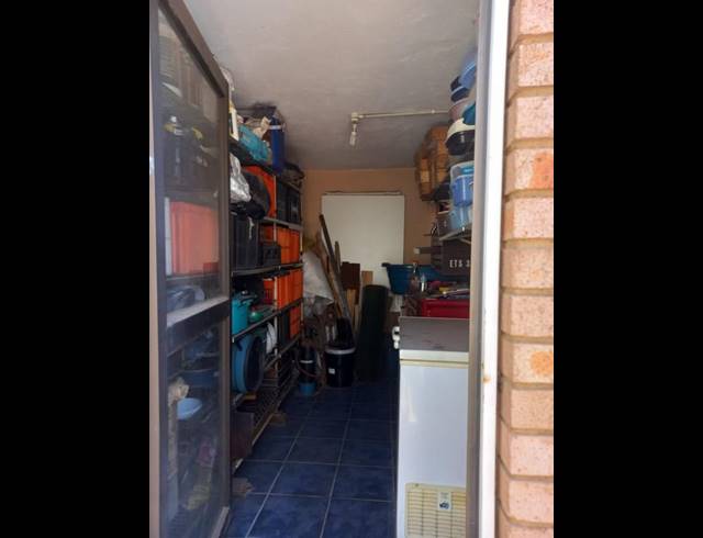 3 BEDROOM HOUSE FOR SALE IN MAYFAIR